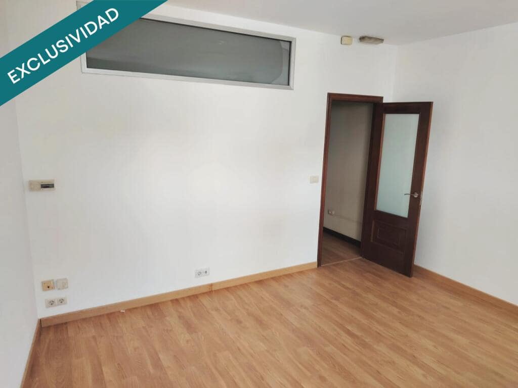 Office for sale in Vigo - € 115,000 (Ref: 9186900)