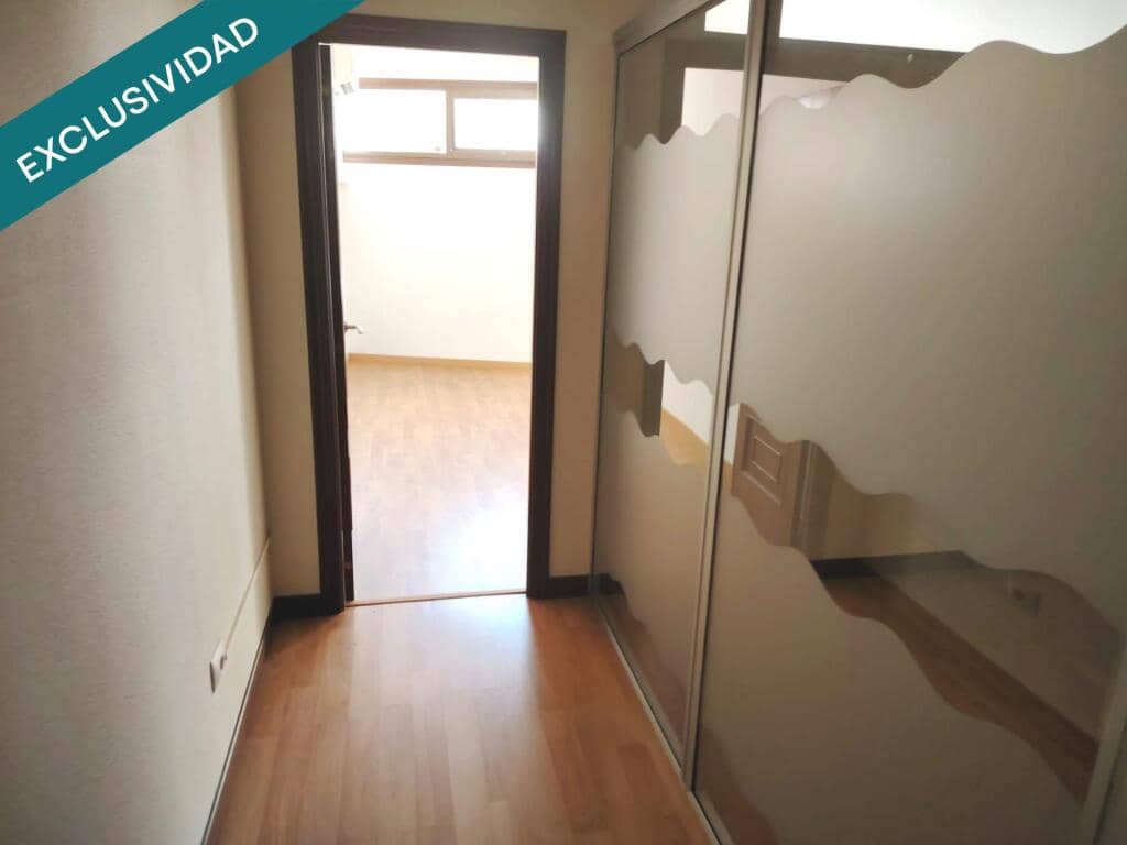 Office for sale in Vigo - € 115,000 (Ref: 9186900)