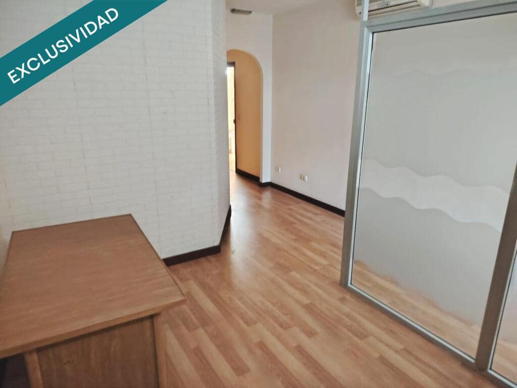 Office for sale in Vigo - € 115,000 (Ref: 9186900)