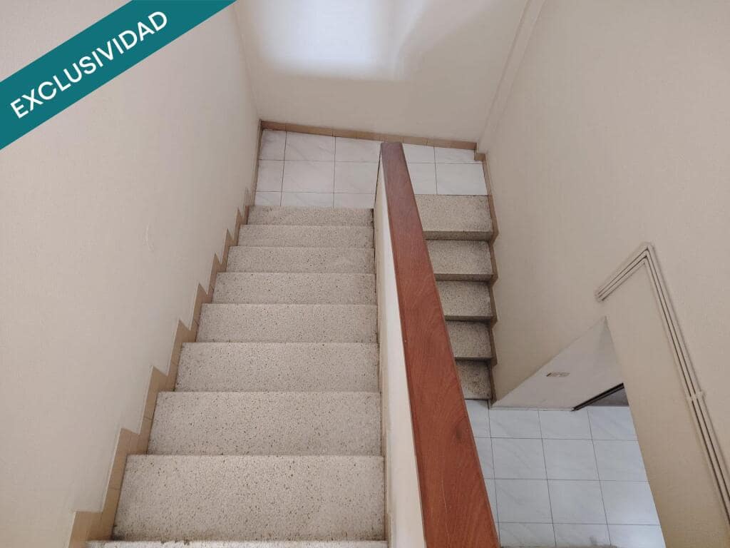 Office for sale in Vigo - € 115,000 (Ref: 9186900)