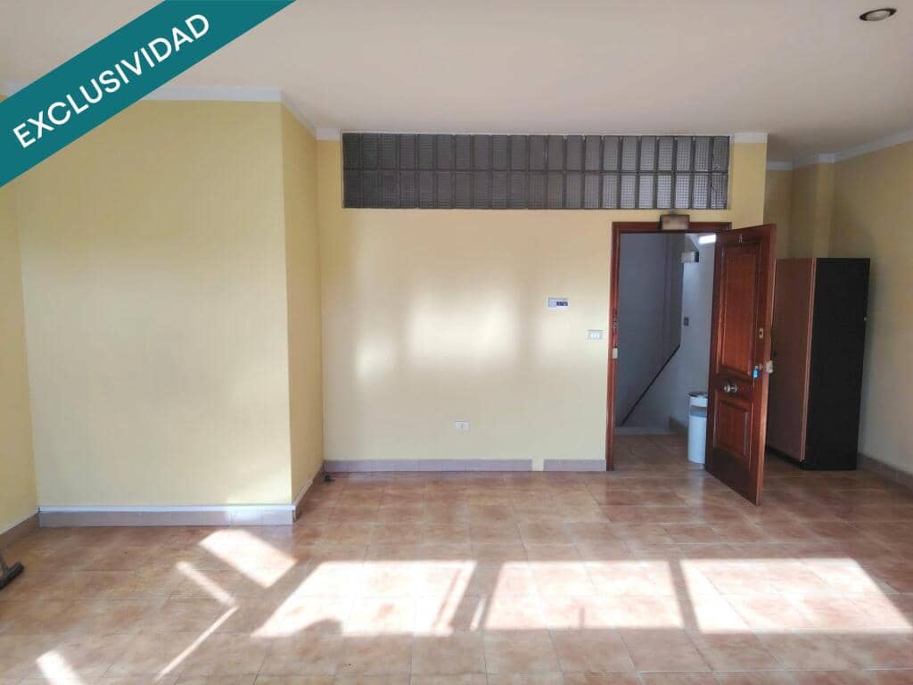 Office for sale in Vigo - € 115,000 (Ref: 9186900)