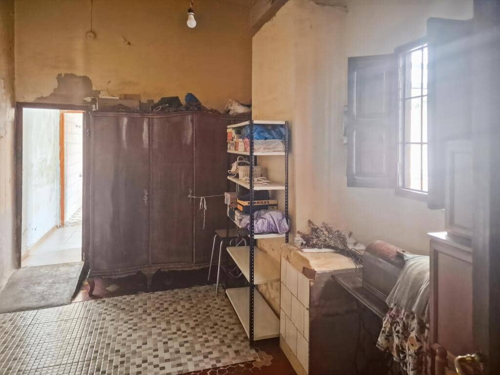 6 soveværelse Villa til salg i Valencia by med garage - € 400.000 (Ref: 9188478)