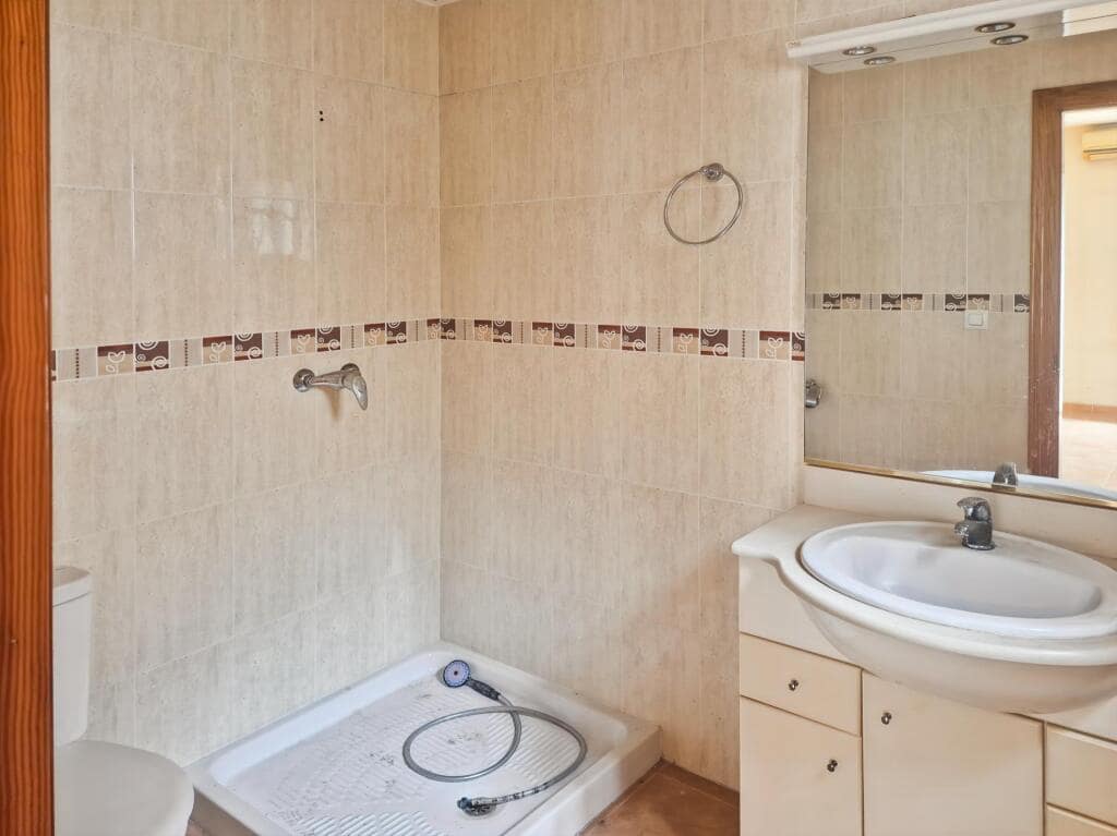 6 soveværelse Villa til salg i Valencia by med garage - € 400.000 (Ref: 9188478)