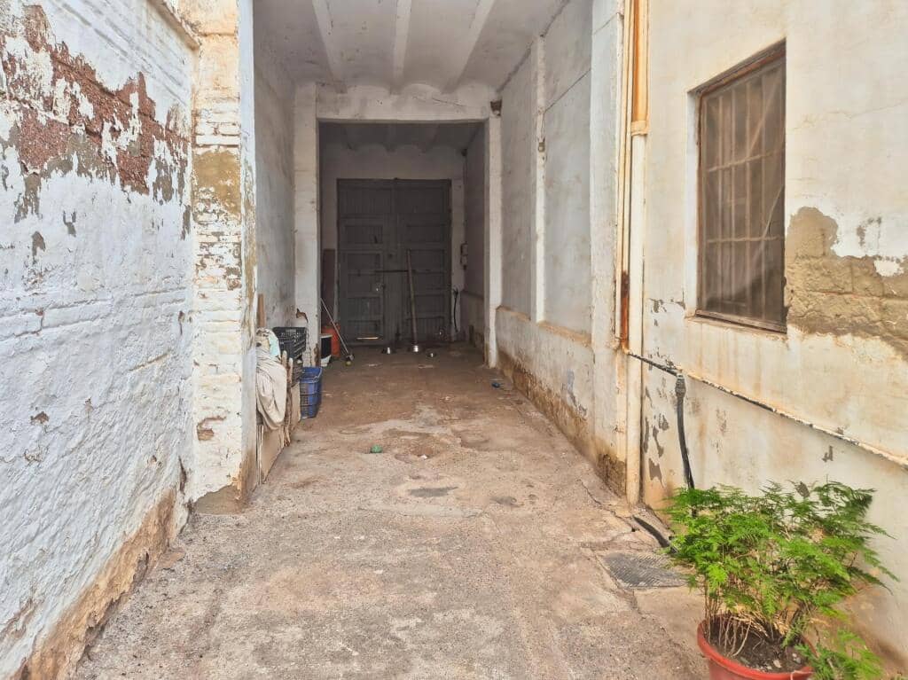 6 soveværelse Villa til salg i Valencia by med garage - € 400.000 (Ref: 9188478)