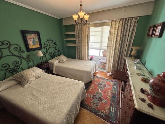 5 soveværelse Lejlighed til salg i Vigo - € 310.000 (Ref: 9191069)