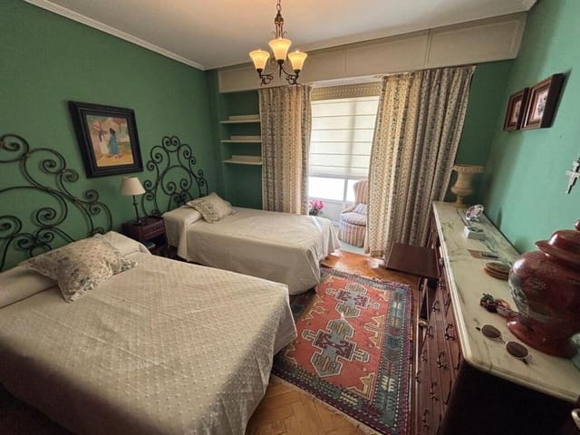 5 soveværelse Lejlighed til salg i Vigo - € 310.000 (Ref: 9191069)