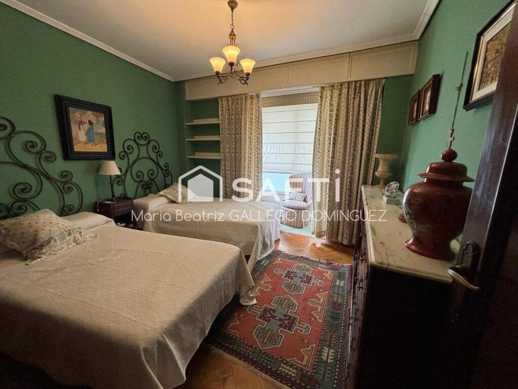 5 soveværelse Lejlighed til salg i Vigo - € 310.000 (Ref: 9191069)