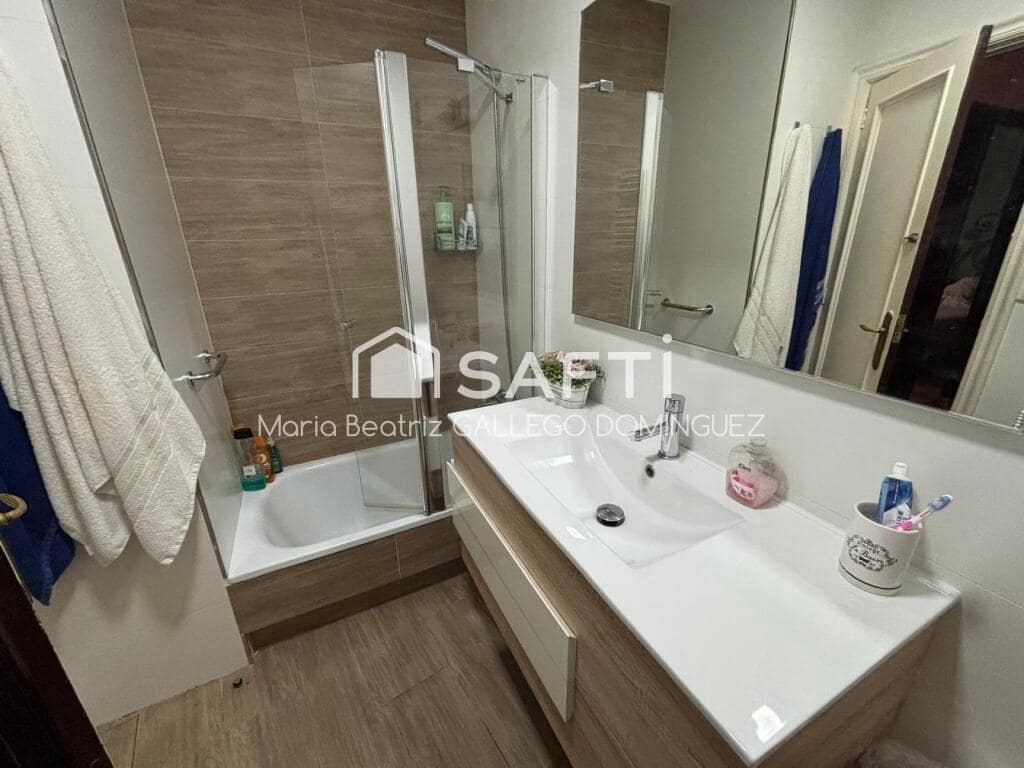 5 soveværelse Lejlighed til salg i Vigo - € 310.000 (Ref: 9191069)