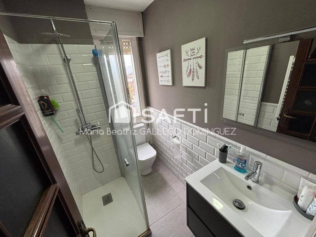 5 soveværelse Lejlighed til salg i Vigo - € 310.000 (Ref: 9191069)