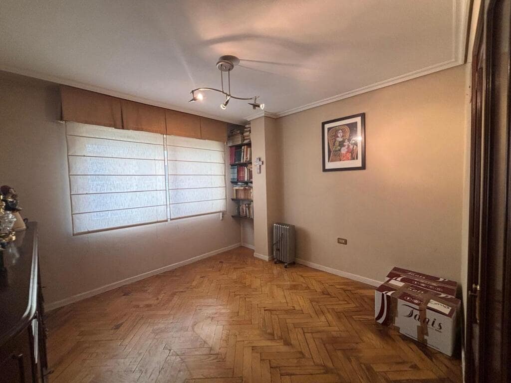 5 soveværelse Lejlighed til salg i Vigo - € 310.000 (Ref: 9191069)