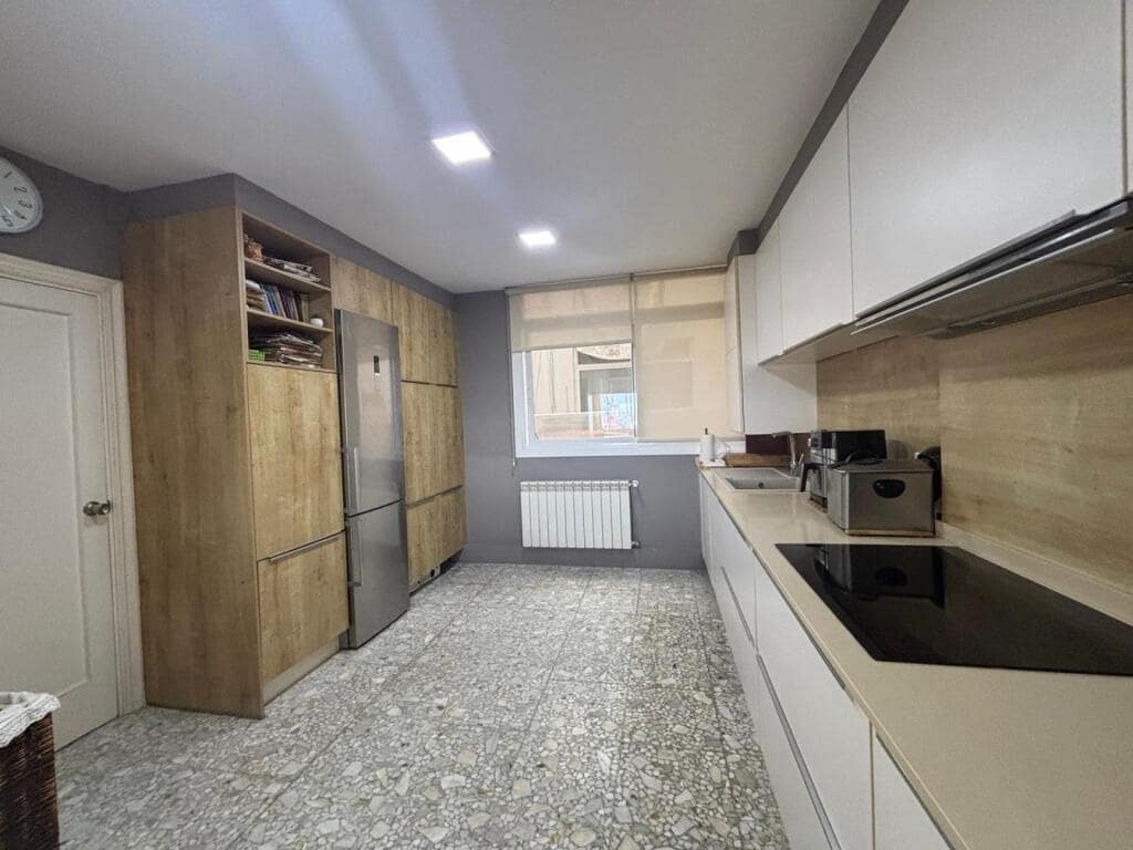 5 soveværelse Lejlighed til salg i Vigo - € 310.000 (Ref: 9191069)