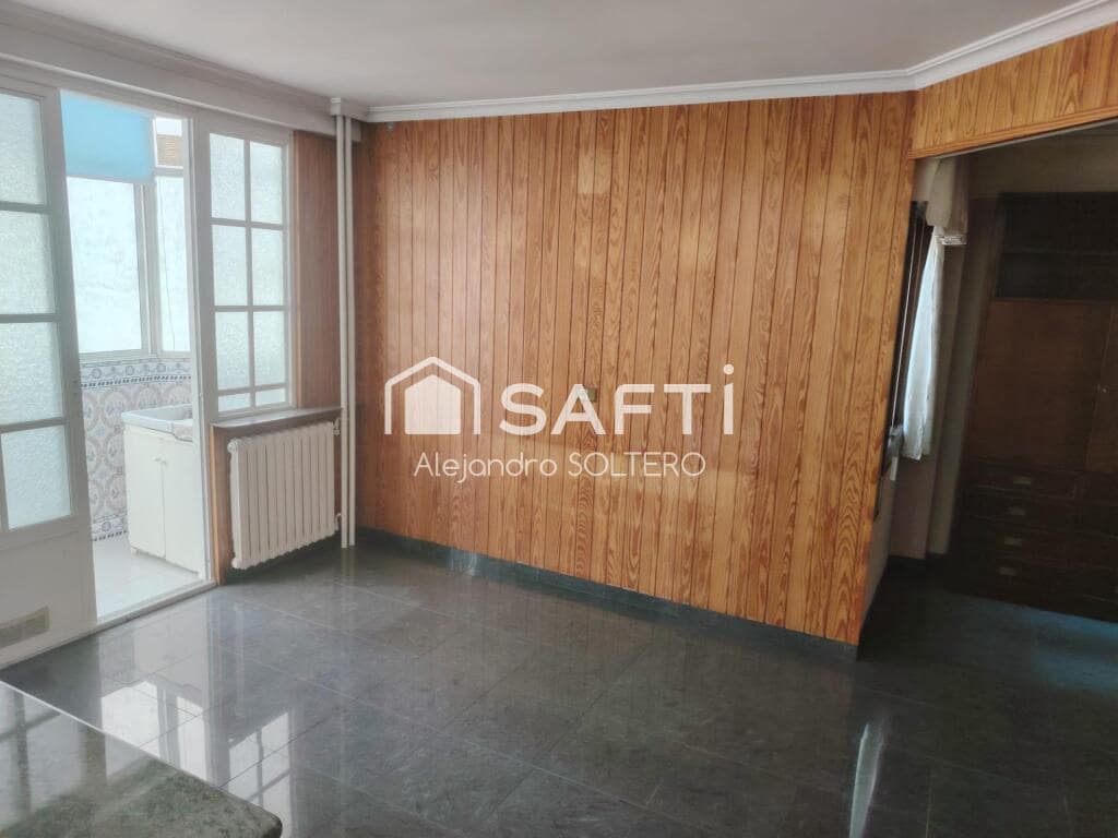 5 soveværelse Lejlighed til salg i Vigo med garage - € 365.000 (Ref: 9192360)