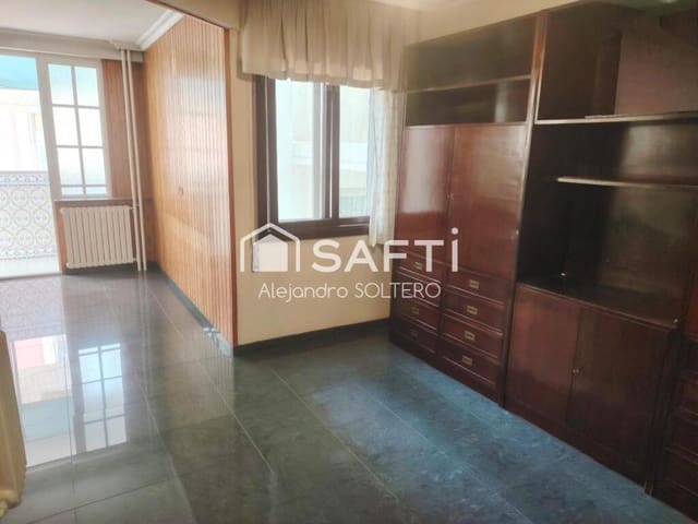 5 soveværelse Lejlighed til salg i Vigo med garage - € 365.000 (Ref: 9192360)