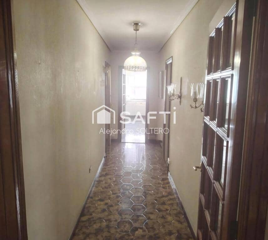 5 soveværelse Lejlighed til salg i Vigo med garage - € 365.000 (Ref: 9192360)