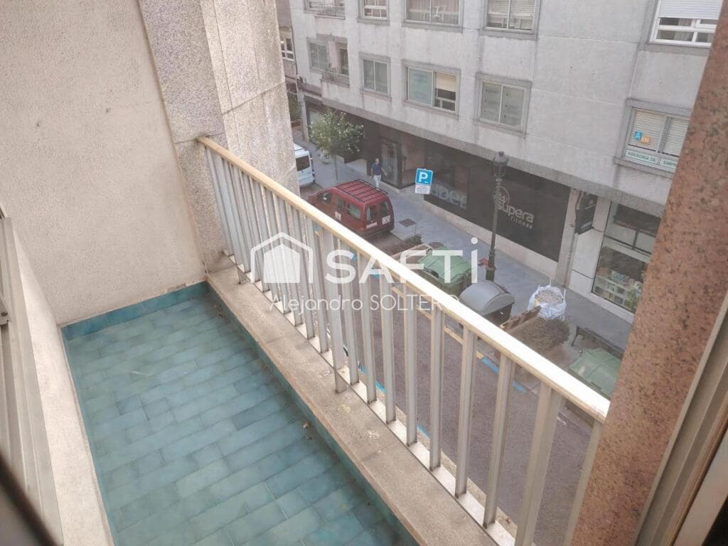 5 soveværelse Lejlighed til salg i Vigo med garage - € 365.000 (Ref: 9192360)