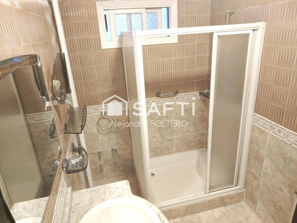 5 soveværelse Lejlighed til salg i Vigo med garage - € 365.000 (Ref: 9192360)