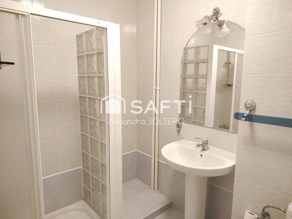 5 soveværelse Lejlighed til salg i Vigo med garage - € 365.000 (Ref: 9192360)