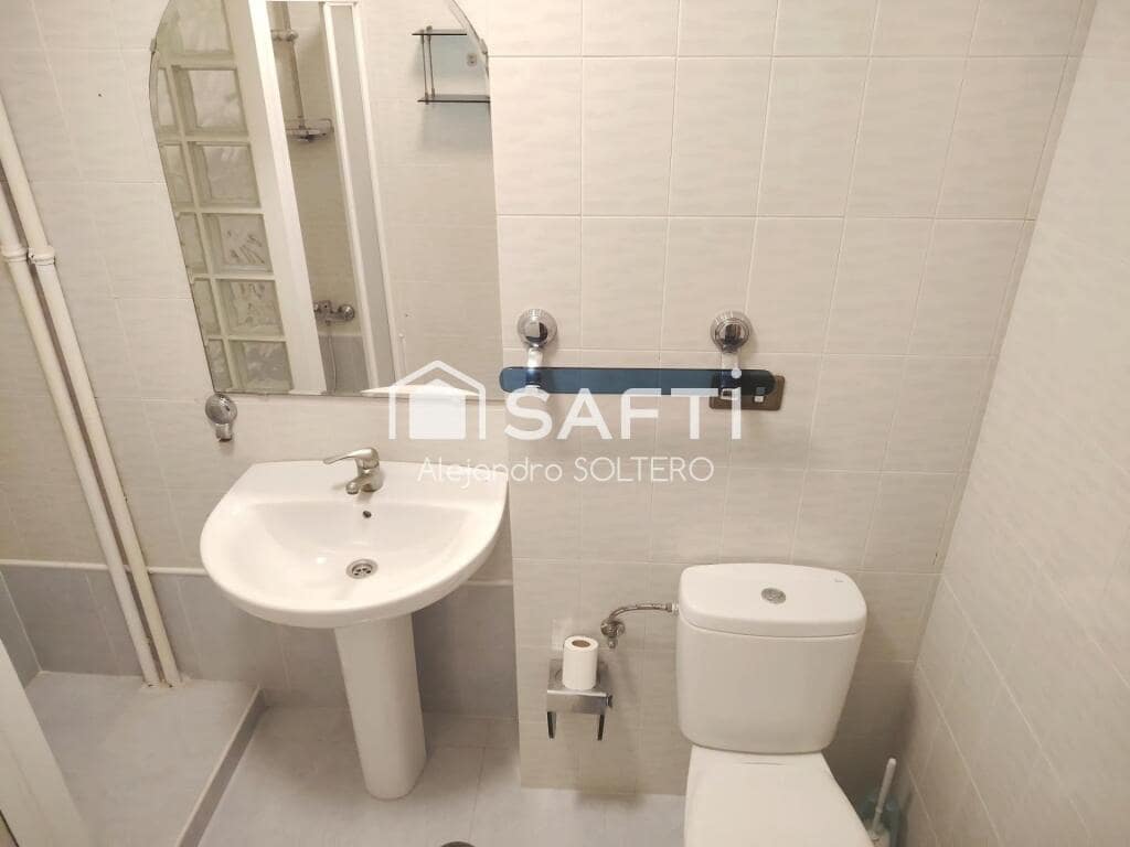 5 soveværelse Lejlighed til salg i Vigo med garage - € 365.000 (Ref: 9192360)