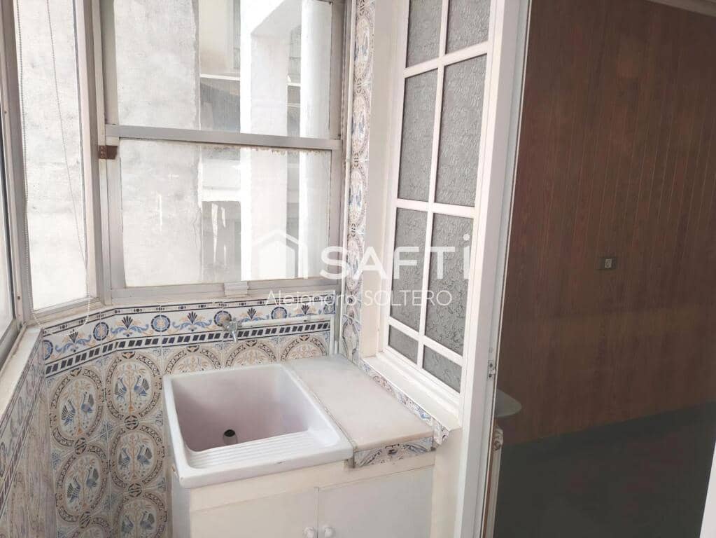 5 soveværelse Lejlighed til salg i Vigo med garage - € 365.000 (Ref: 9192360)