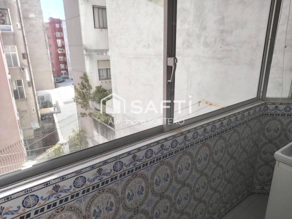 5 soveværelse Lejlighed til salg i Vigo med garage - € 365.000 (Ref: 9192360)