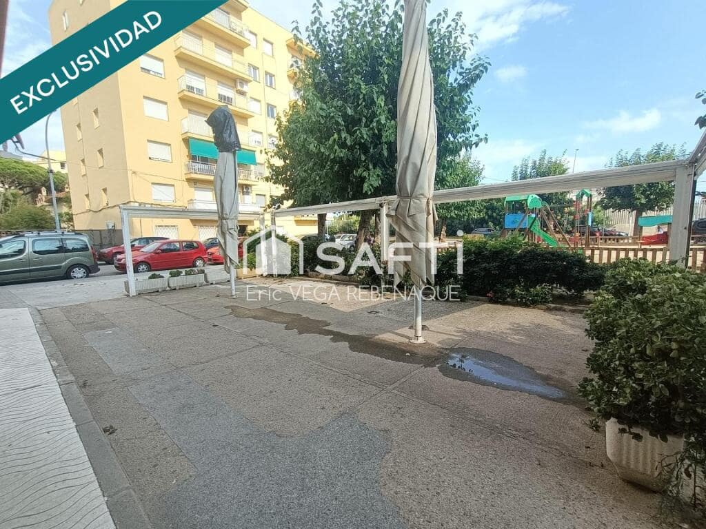 Kommersiell till salu i Pineda de Mar - 325 000 € (Ref: 9193830)