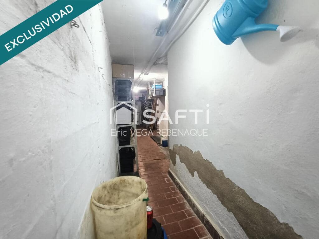 Kommersiell till salu i Pineda de Mar - 325 000 € (Ref: 9193830)