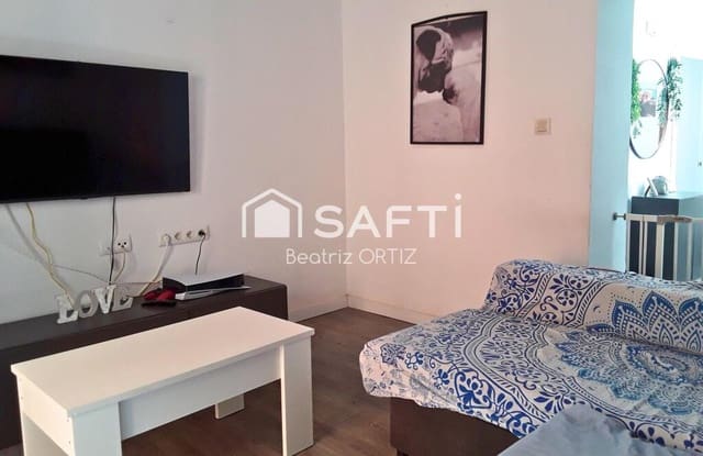 3 soveværelse Lejlighed til salg i La Caleta - La Viña, Cádiz by - € 247.000 (Ref: 9193845)