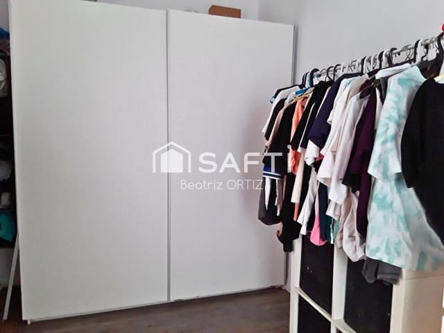 3 soveværelse Lejlighed til salg i La Caleta - La Viña, Cádiz by - € 247.000 (Ref: 9193845)