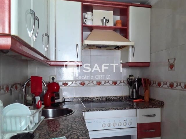 3 soveværelse Lejlighed til salg i La Caleta - La Viña, Cádiz by - € 247.000 (Ref: 9193845)