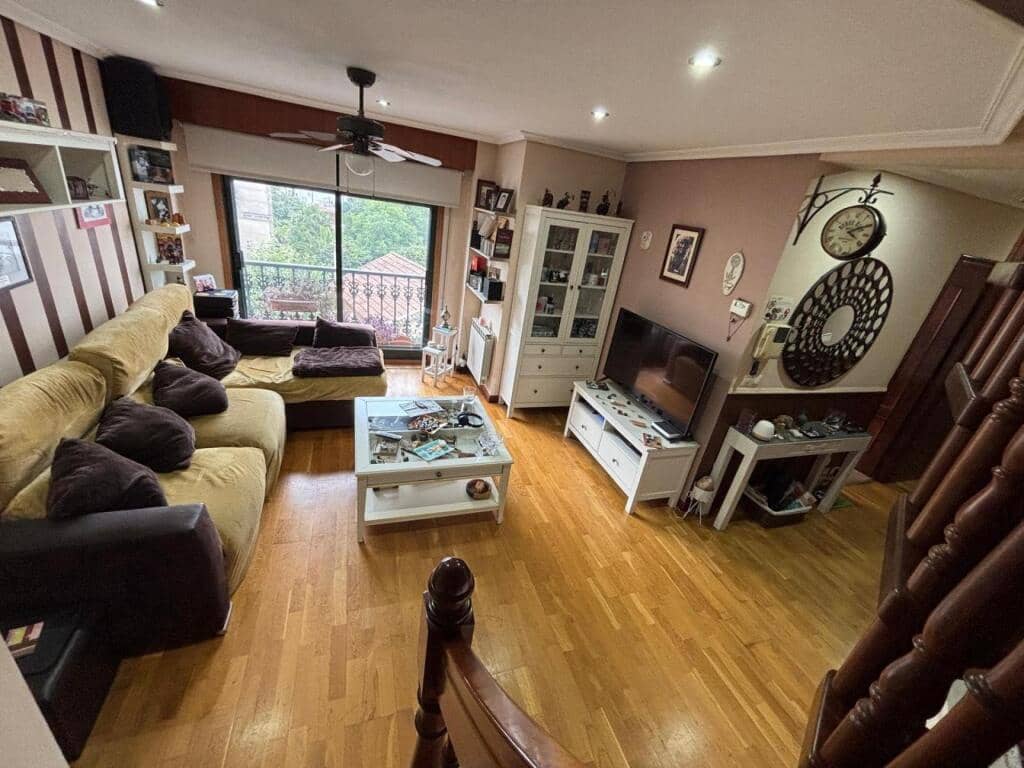 3 chambre Appartement à vendre à Vigo avec garage - 295 000 € (Ref: 9195554)
