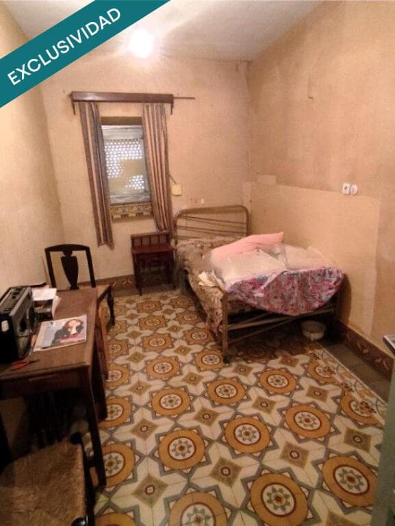 7 slaapkamer Villa te koop in Lagartera - € 74.000 (Ref: 9195557)