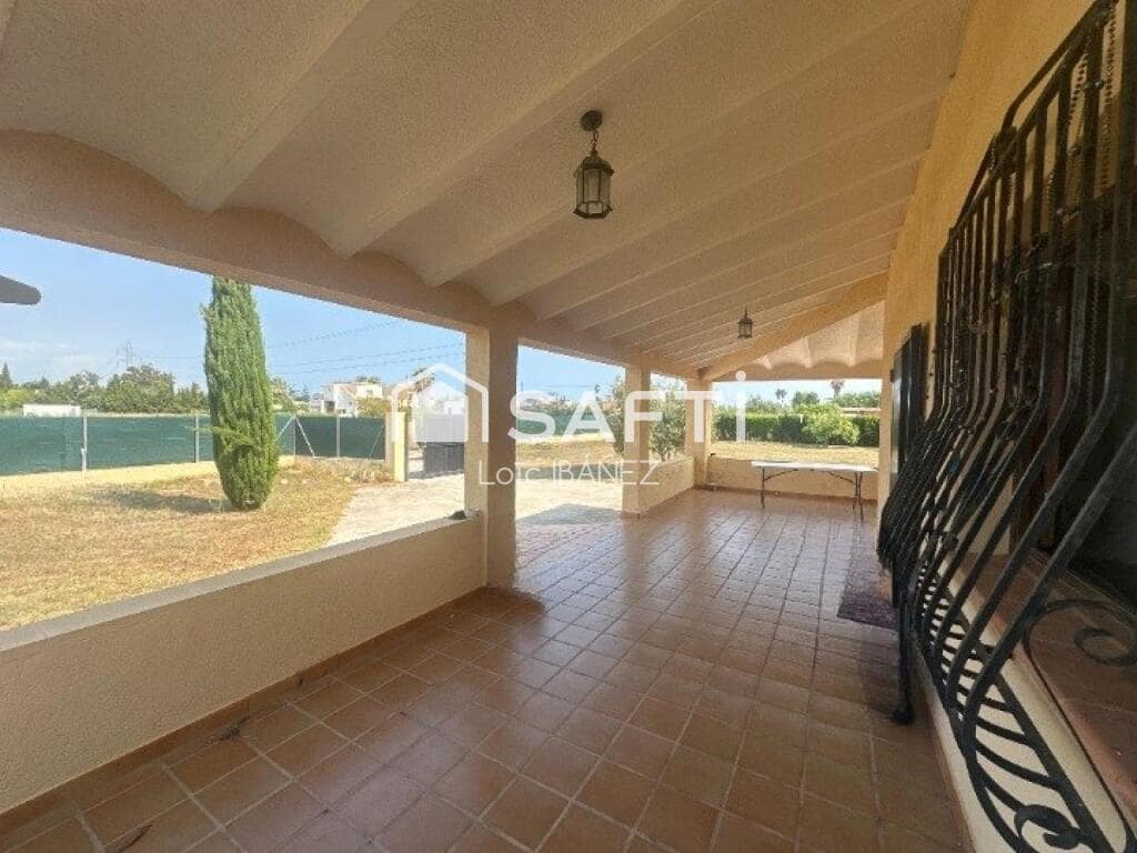 4 soveværelse Villa til salg i Oliva - € 380.000 (Ref: 9195558)