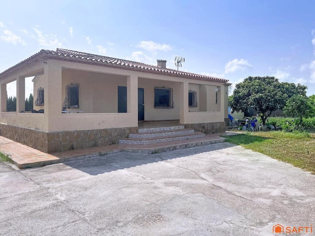 4 bedroom Villa for sale in Oliva - € 380,000 (Ref: 9195558)