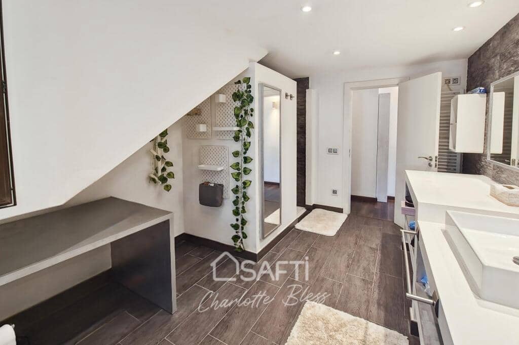 10 soveværelse Villa til salg i Olivella med swimmingpool - € 820.000 (Ref: 9197752)