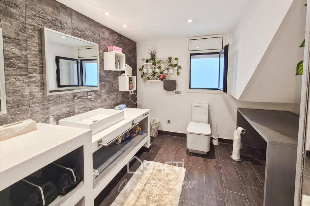 10 soveværelse Villa til salg i Olivella med swimmingpool - € 820.000 (Ref: 9197752)