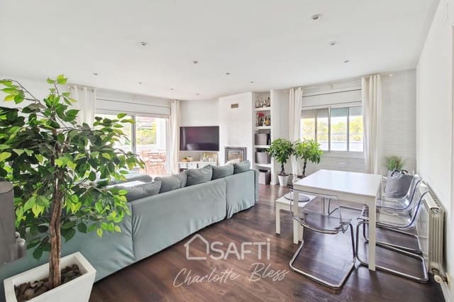 10 bedroom Villa for sale in Olivella with pool - € 820,000 (Ref: 9197752)