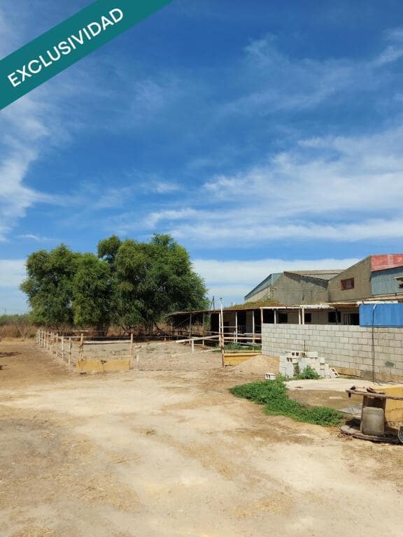 4 soveværelse Finca/Landehus til salg i Dos Hermanas med swimmingpool garage - € 880.000 (Ref: 9197756)