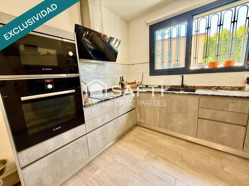 5 soveværelse Villa til salg i Tiana med swimmingpool garage - € 948.000 (Ref: 9200498)