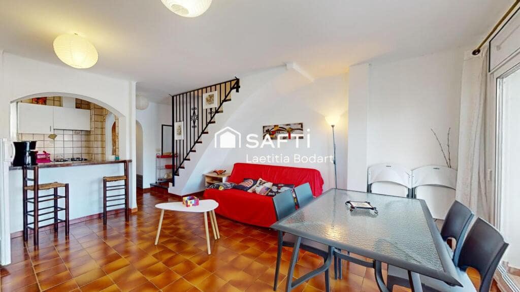 2 sovrum Radhus till salu i Empuriabrava - 185 000 € (Ref: 9200502)