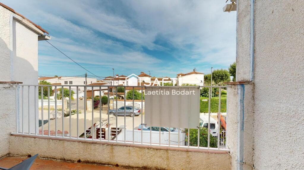 2 sovrum Radhus till salu i Empuriabrava - 185 000 € (Ref: 9200502)