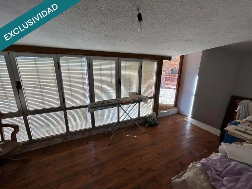 5 soveværelse Finca/Landehus til salg i Valderrey med garage - € 49.500 (Ref: 9200504)