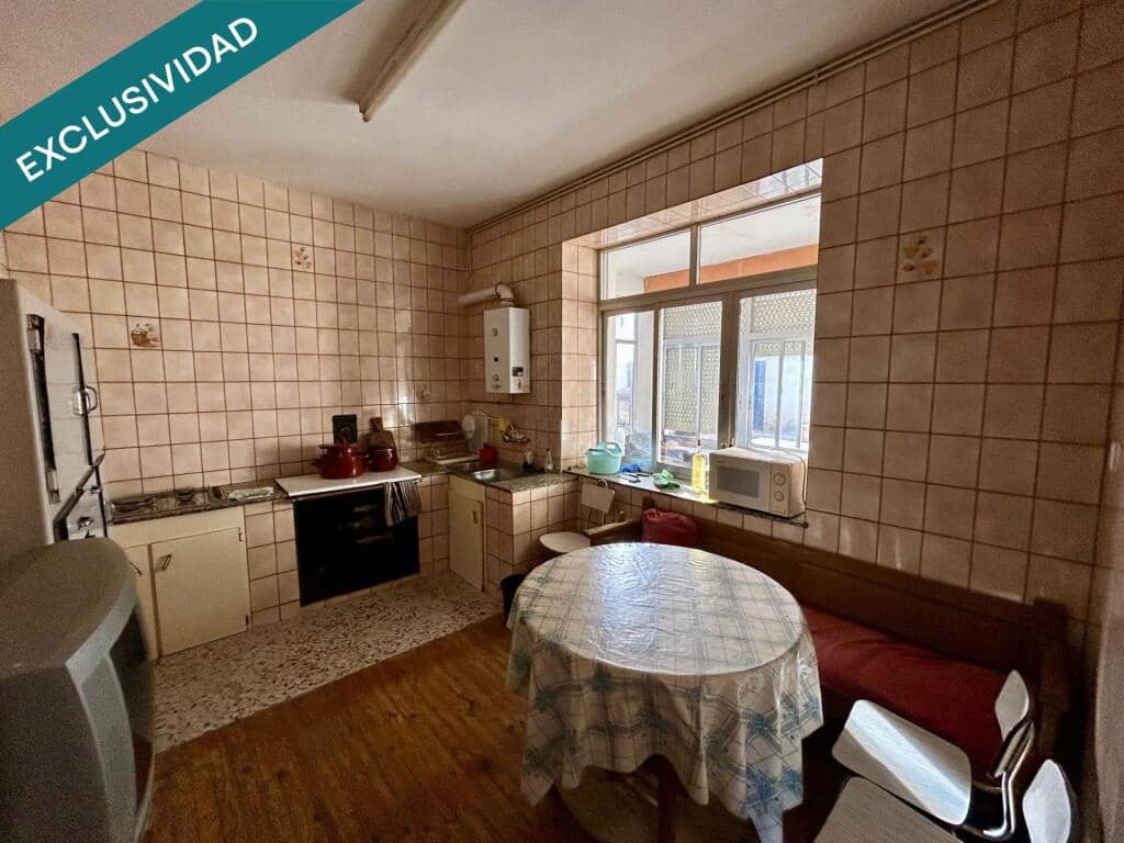 5 soveværelse Finca/Landehus til salg i Valderrey med garage - € 49.500 (Ref: 9200504)