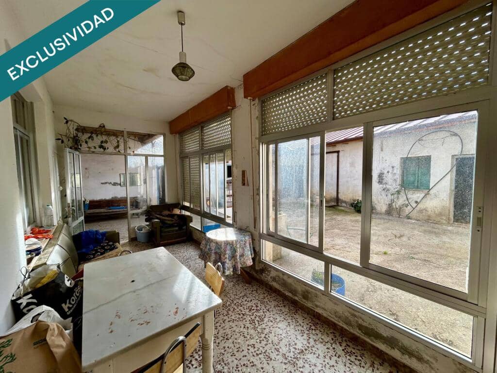 5 soveværelse Finca/Landehus til salg i Valderrey med garage - € 49.500 (Ref: 9200504)