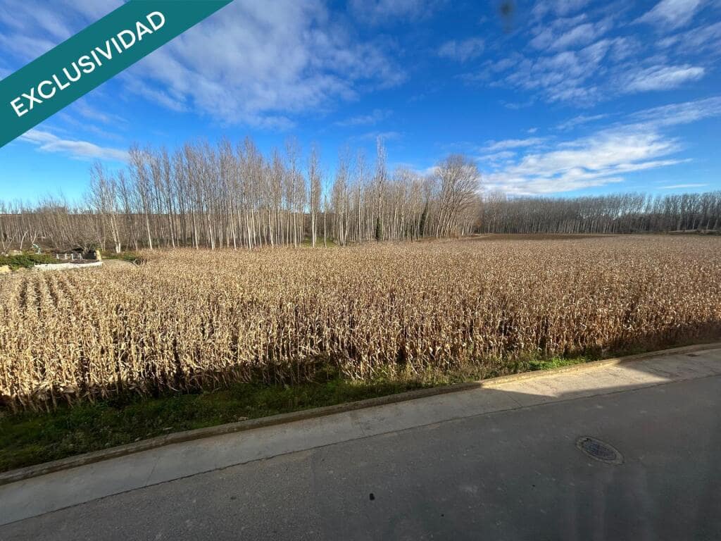 5 soveværelse Finca/Landehus til salg i Valderrey med garage - € 49.500 (Ref: 9200504)