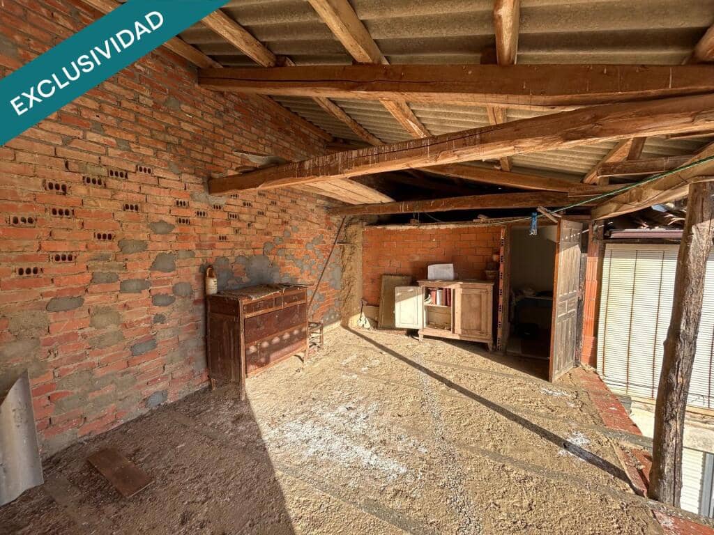 5 soveværelse Finca/Landehus til salg i Valderrey med garage - € 49.500 (Ref: 9200504)