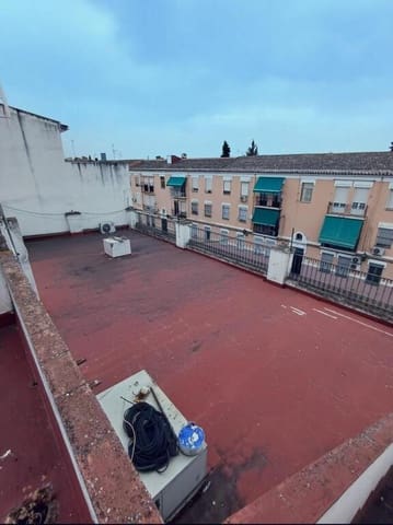 15 sovrum Villa till salu i Casco Antiguo, Badajoz stad med garage - 765 000 € (Ref: 9200506)