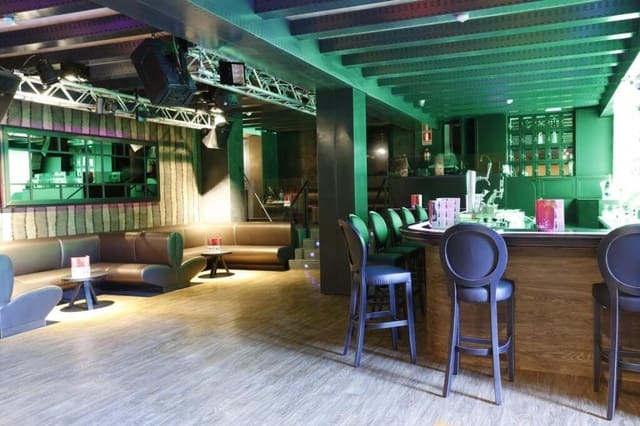 Gewerbe zu verkaufen in Urbanitzacions del Nord, Lloret de Mar - 600.000 € (Ref: 9200507)