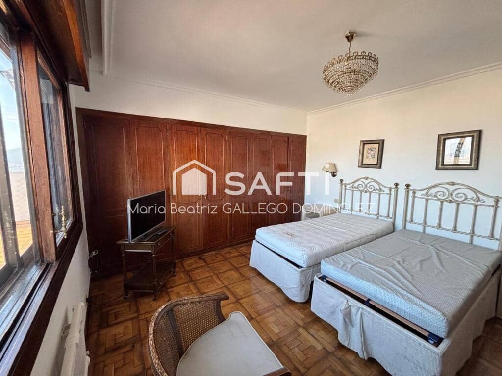 6 soveværelse Lejlighed til salg i Vigo - € 795.000 (Ref: 9202454)