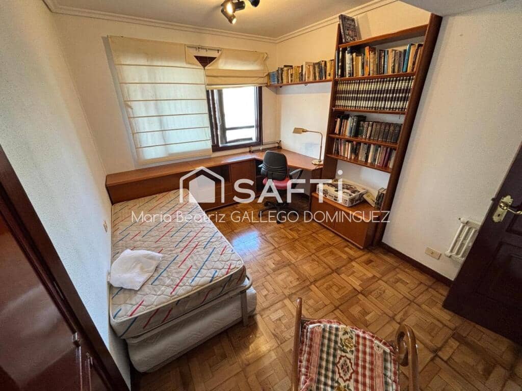6 soveværelse Lejlighed til salg i Vigo - € 795.000 (Ref: 9202454)