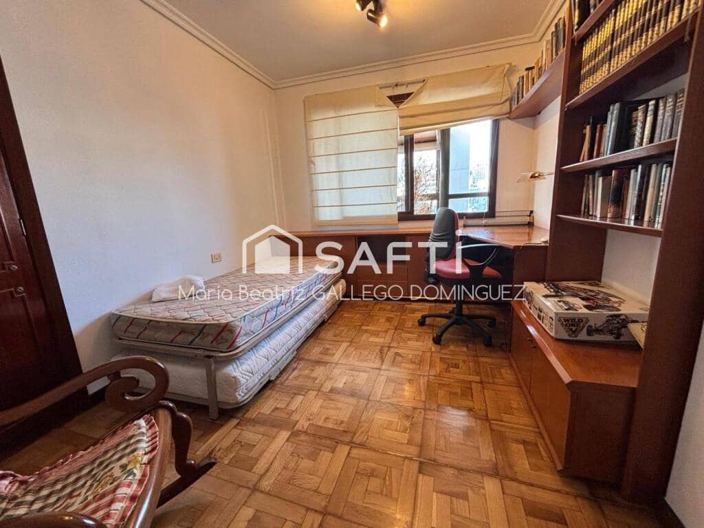 6 soveværelse Lejlighed til salg i Vigo - € 795.000 (Ref: 9202454)